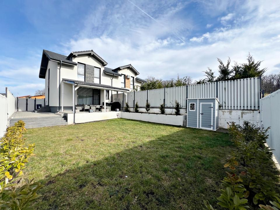 Casa nouă 4 cam. modernă, mobilată și utilată, curte. 10 min. de Sibiu 