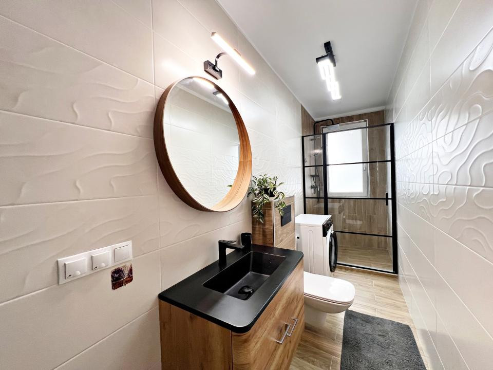 Casa nouă 4 cam. modernă, mobilată și utilată, curte. 10 min. de Sibiu 