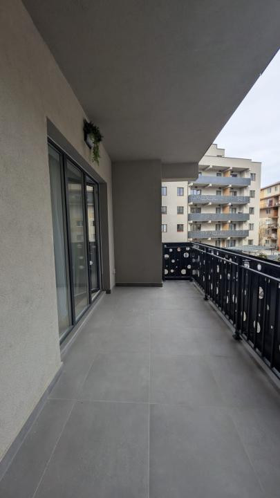 Apartament 2 camere nou, prima închiriere, parcare privată, zona Cireșica!