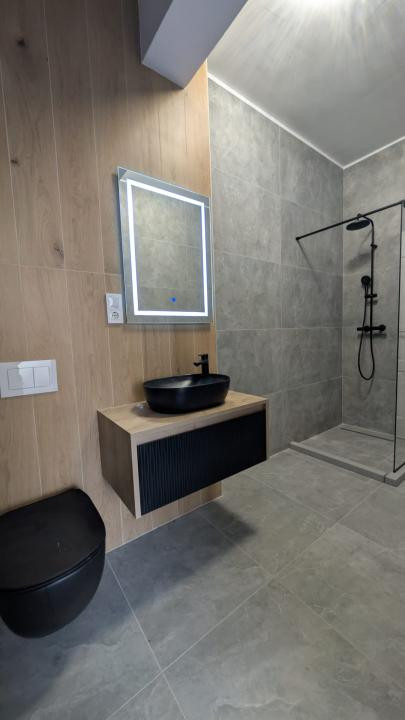 Apartament 2 camere nou, prima închiriere, parcare privată, zona Cireșica!