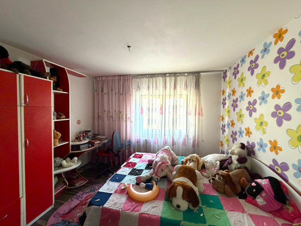 Apartament Decomandat 4 Camere/96mp- Etaj 2-George Enescu