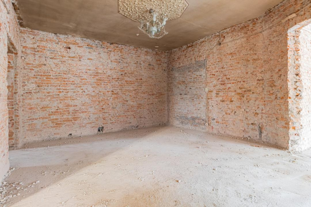 Proiect de restaurare lângă Cetatea Prejmer,  casă și teren de 5.458 mp