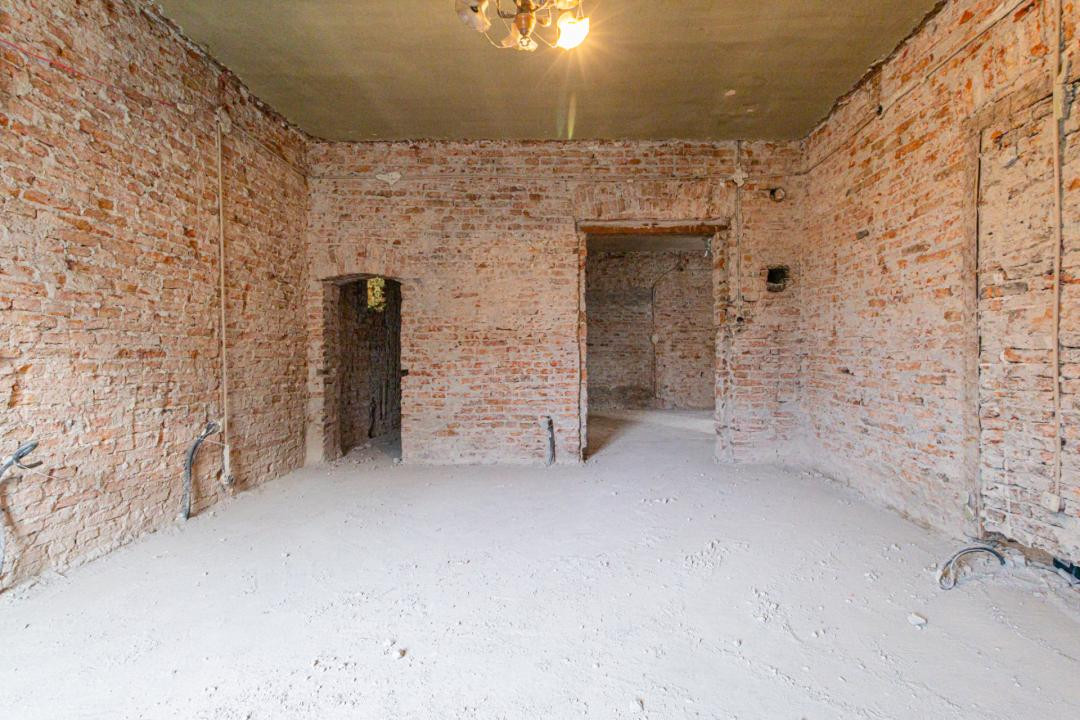 Proiect de restaurare lângă Cetatea Prejmer,  casă și teren de 5.458 mp