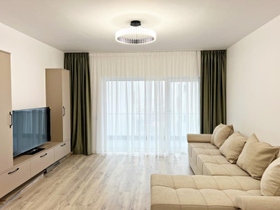 De închiriat apartament 2 camere complet mobilat si utilat. Terasă mare. 