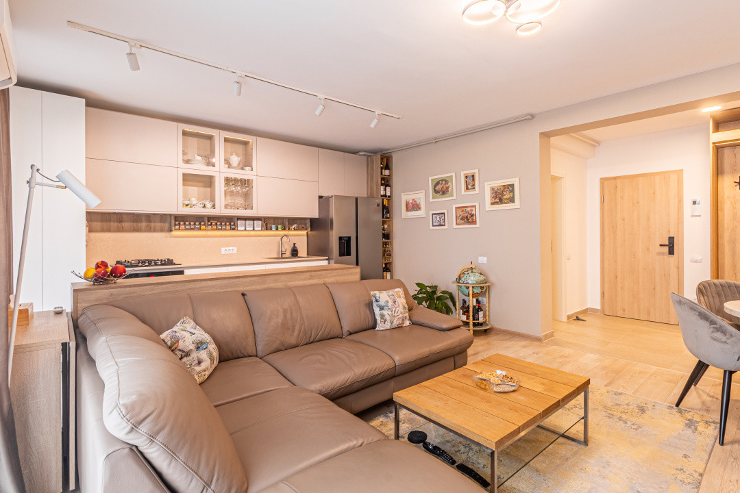 Vânzare apartament cu 3 camere, decomandat - Mountain View Residence