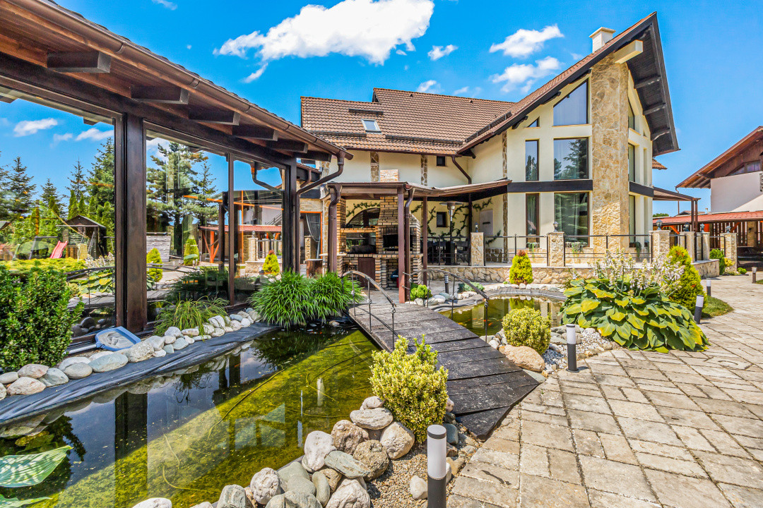 Vilă spectaculoasă lângă Castelul Bran cu piscină și cramă COMISION 0%