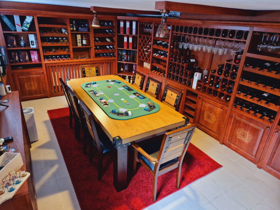 Vilă spectaculoasă lângă Castelul Bran cu piscină și cramă COMISION 0%