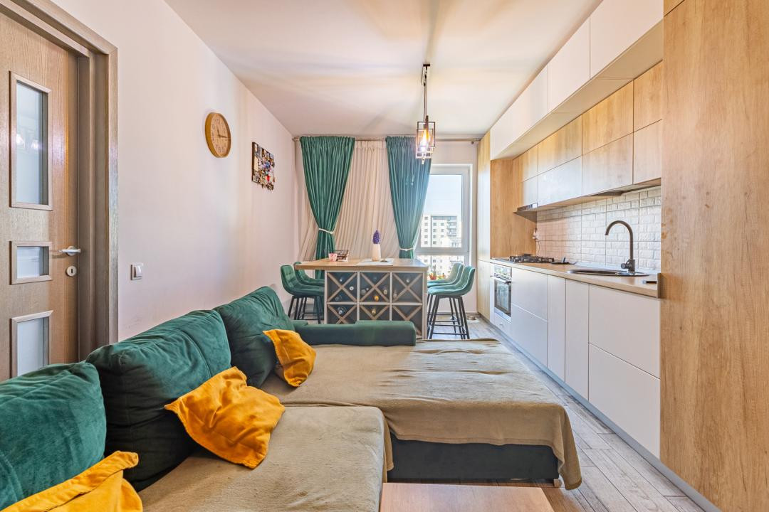 Studio modern, bloc cu lift, AC, parcare privată inclusă în preț!