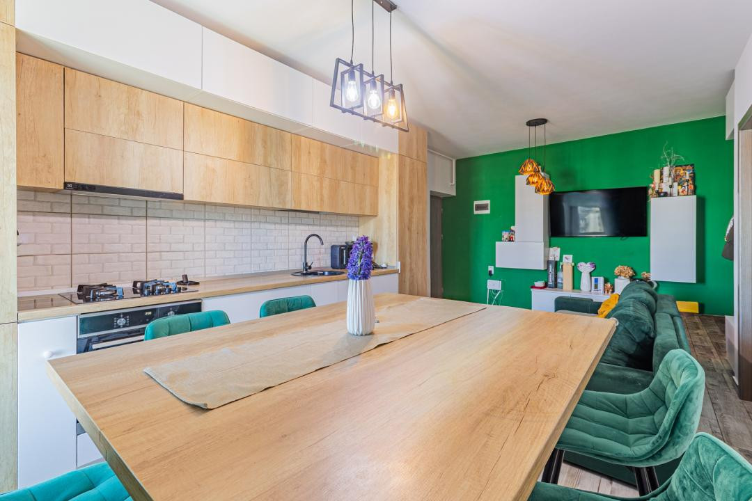 Studio modern, bloc cu lift, AC, parcare privată inclusă în preț!