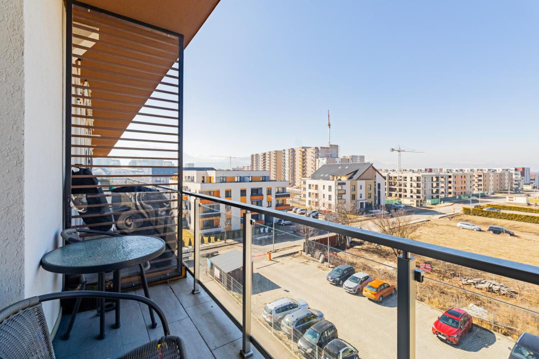 Studio modern, bloc cu lift, AC, parcare privată inclusă în preț!