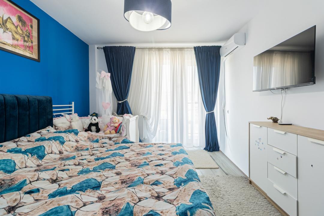 Studio modern, bloc cu lift, AC, parcare privată inclusă în preț!