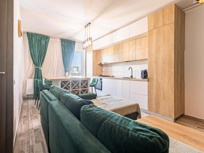 Studio modern, bloc cu lift, AC, parcare privată inclusă în preț!