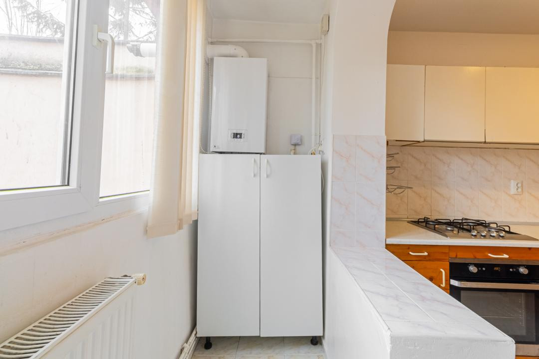 Vânzare apartament cu 3 camere - zona Centrul Civic