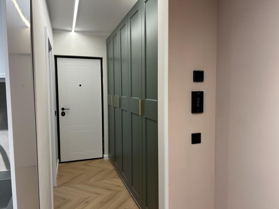 Apartament ultrafinisat de închiriat 