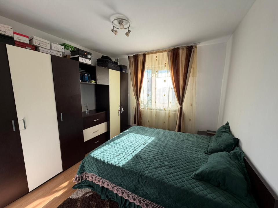 Apartament 3 Camere-Craiovita Noua-Zona Niela