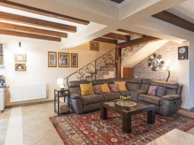 Penthouse în vilă boutique – confort și exclusivitate, Sangeorgiu de Mureș