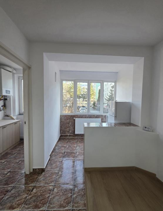 Garsoniera | 32 mp | Etaj intermediar | Calea Bucuresti |