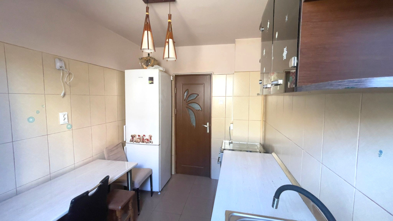 APARTAMENT 2 CAMERE STRADA SPANIA