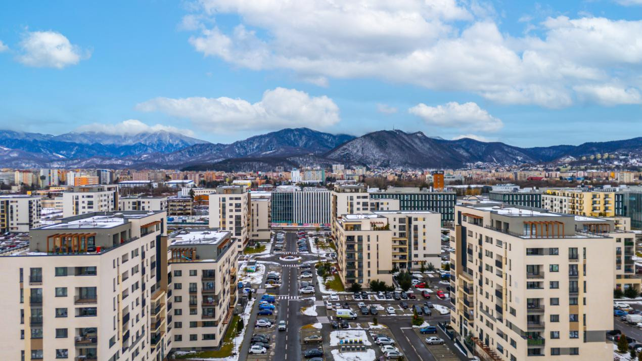 Apartament Premium 2 Camere| Coresi Kasper| Parcare + Boxă | Pietonala Tractorul