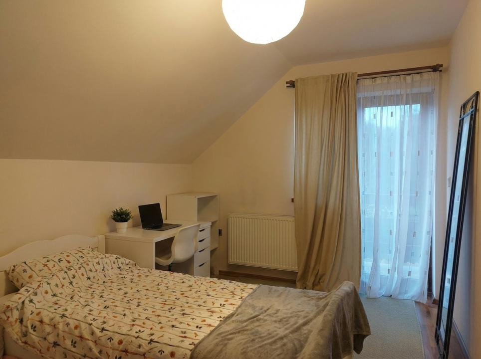 Casa tip duplex de vanzare in Cisnadie 3 dormitoare curte 2 locuri de parcare