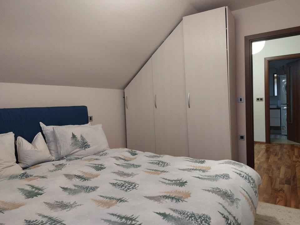 Casa tip duplex de vanzare in Cisnadie 3 dormitoare curte 2 locuri de parcare