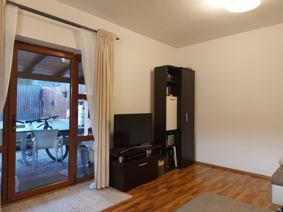 Casa tip duplex de vanzare in Cisnadie 3 dormitoare curte 2 locuri de parcare