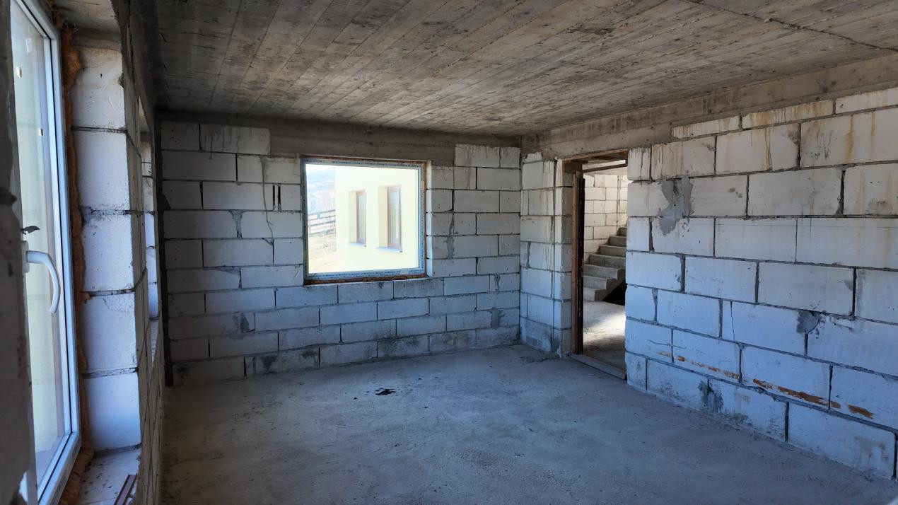 Casă individuală pe 1000 mp teren la preț de duplex:  Strada Iris, Chinteni