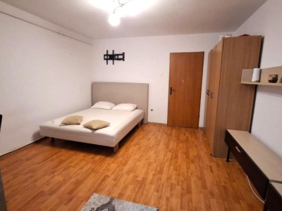 Comision 0% - Garsoniera la etaj intermediar - Tractorul