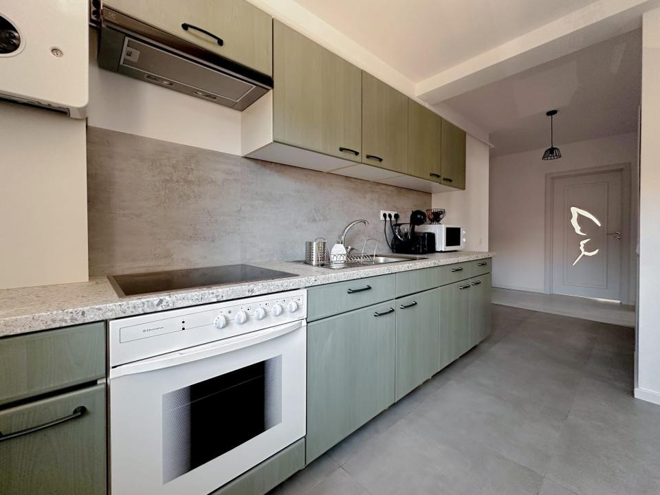 Închiriez apartament 2 camere - zona Doamna Stanca