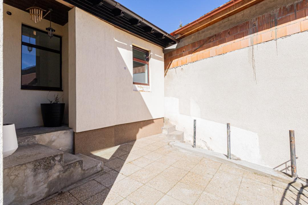 Vânzare casă, teren 1128 mp, singur în curte - Cartier Schei