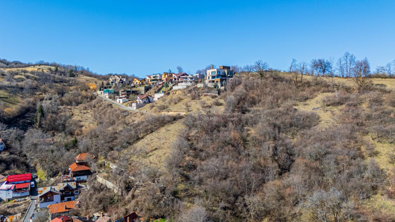 Vânzare casă, teren 1128 mp, singur în curte - Cartier Schei