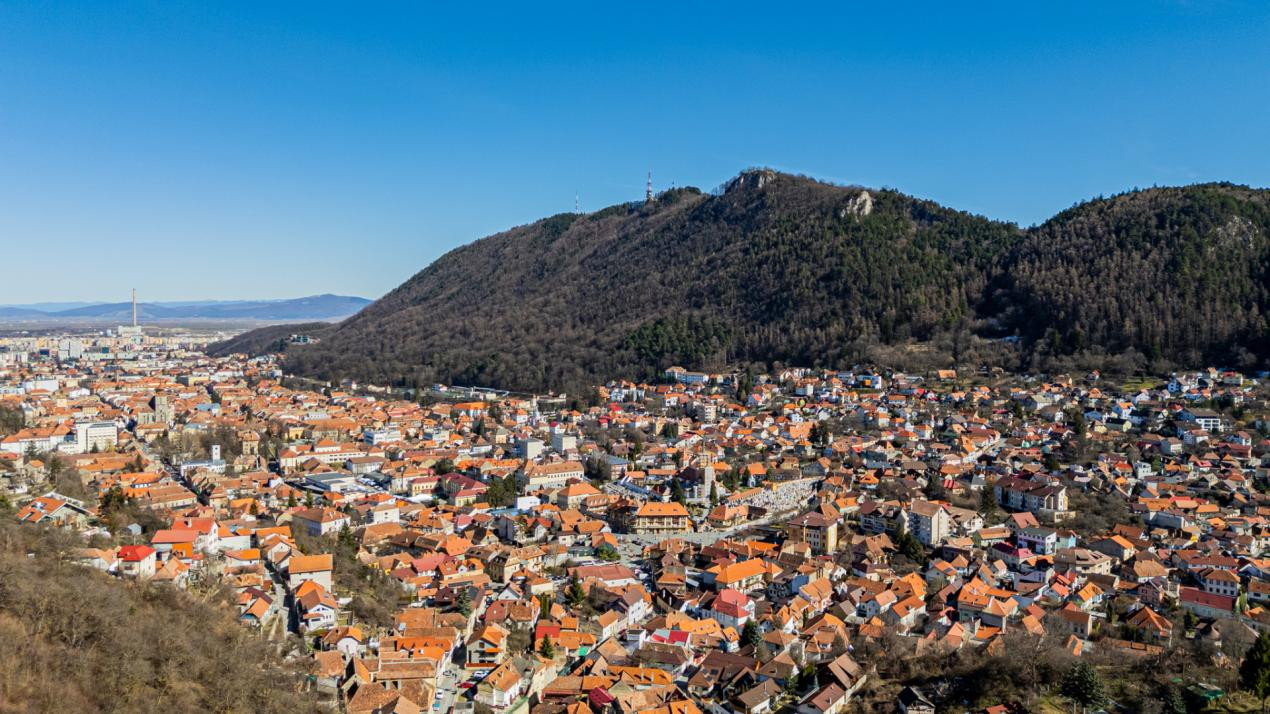 Vânzare casă, teren 1128 mp, singur în curte - Cartier Schei