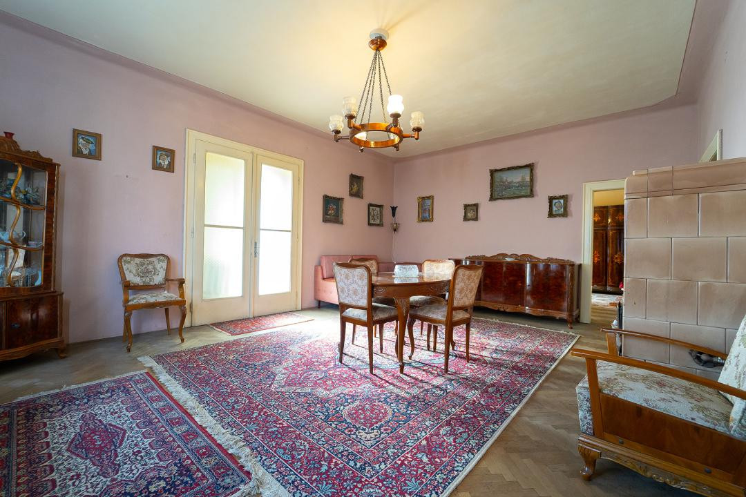 Apartament Interbelic de 4 camere– Str. Independenței nr. 10, Sibiu