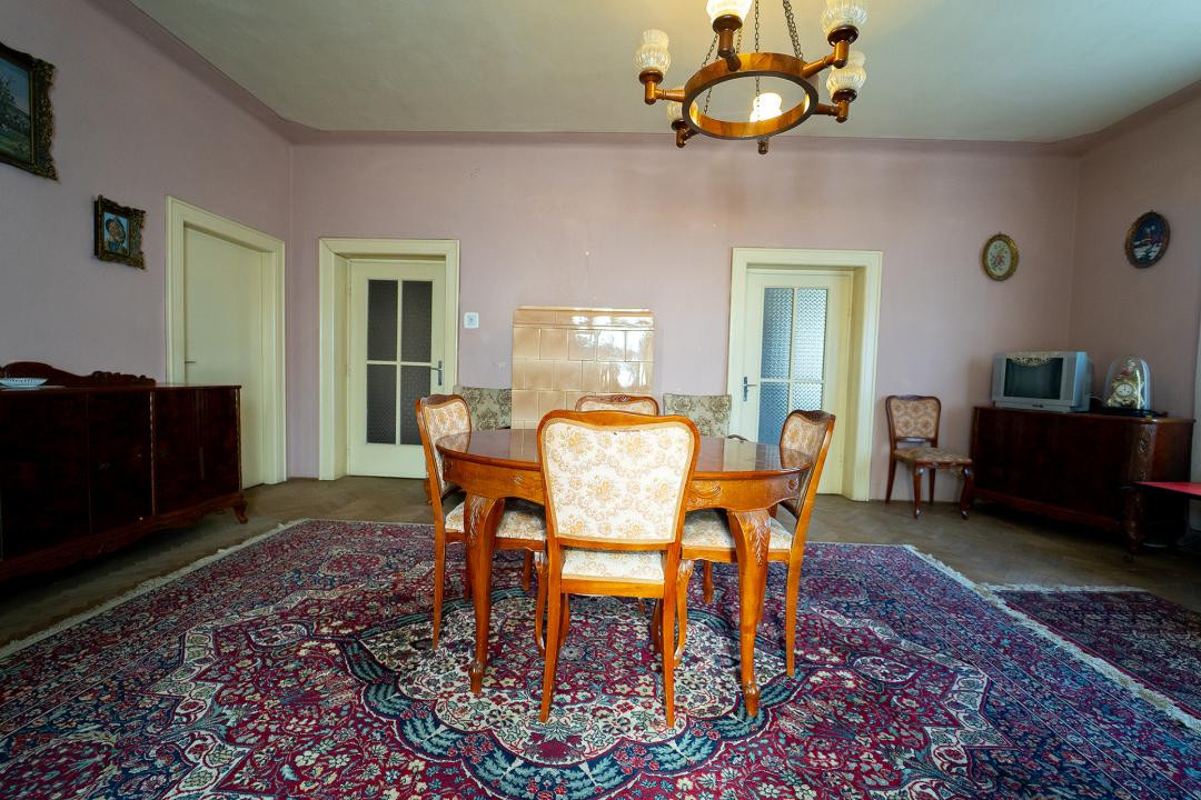 Apartament Interbelic de 4 camere– Str. Independenței nr. 10, Sibiu