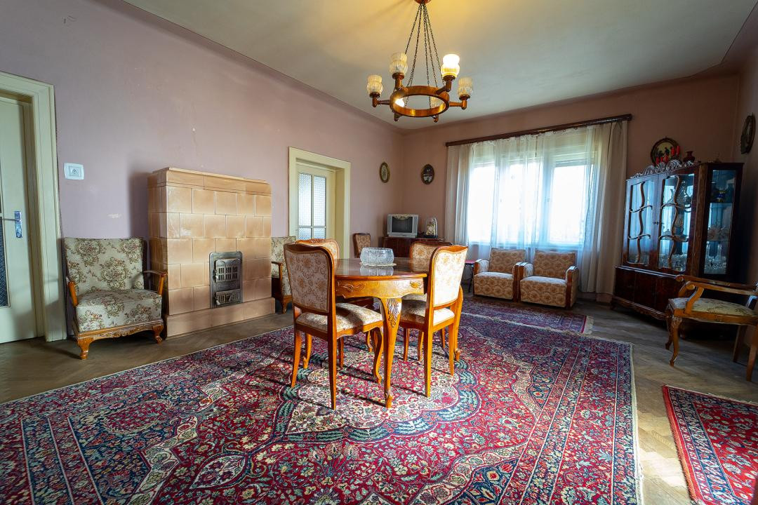 Apartament Interbelic de 4 camere– Str. Independenței nr. 10, Sibiu