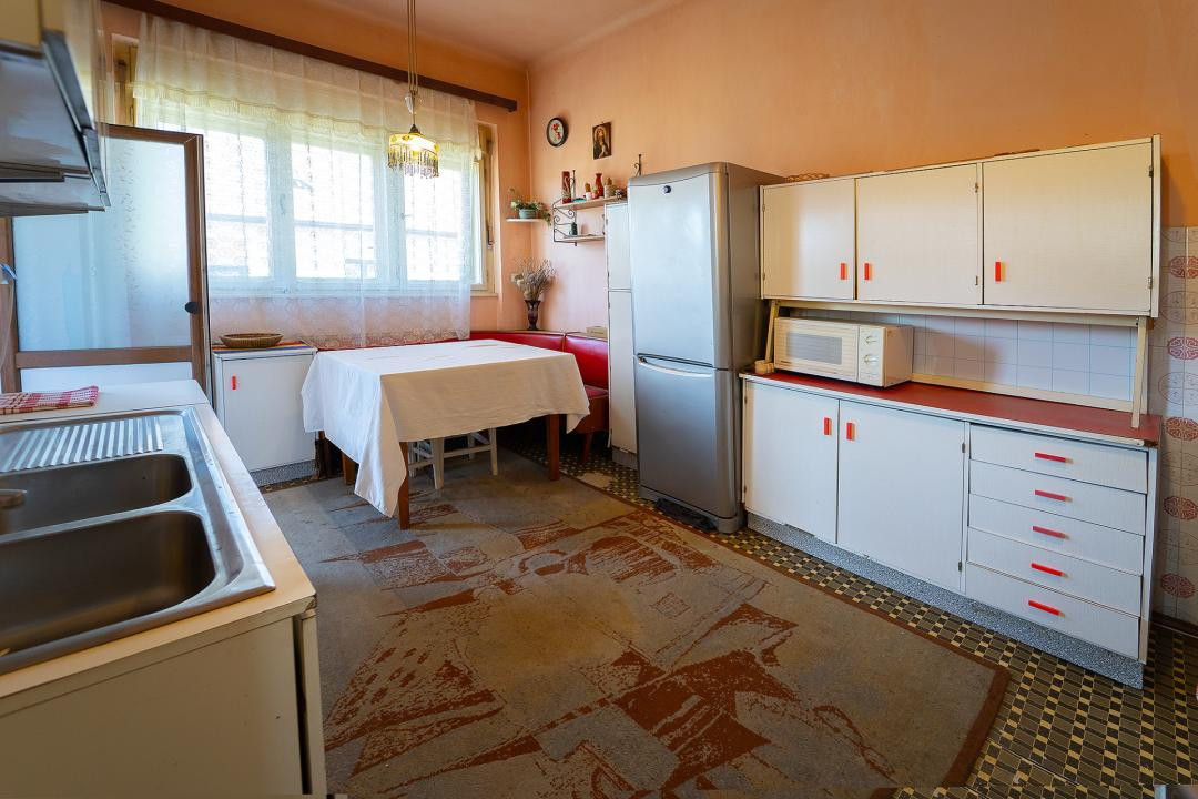 Apartament Interbelic de 4 camere– Str. Independenței nr. 10, Sibiu