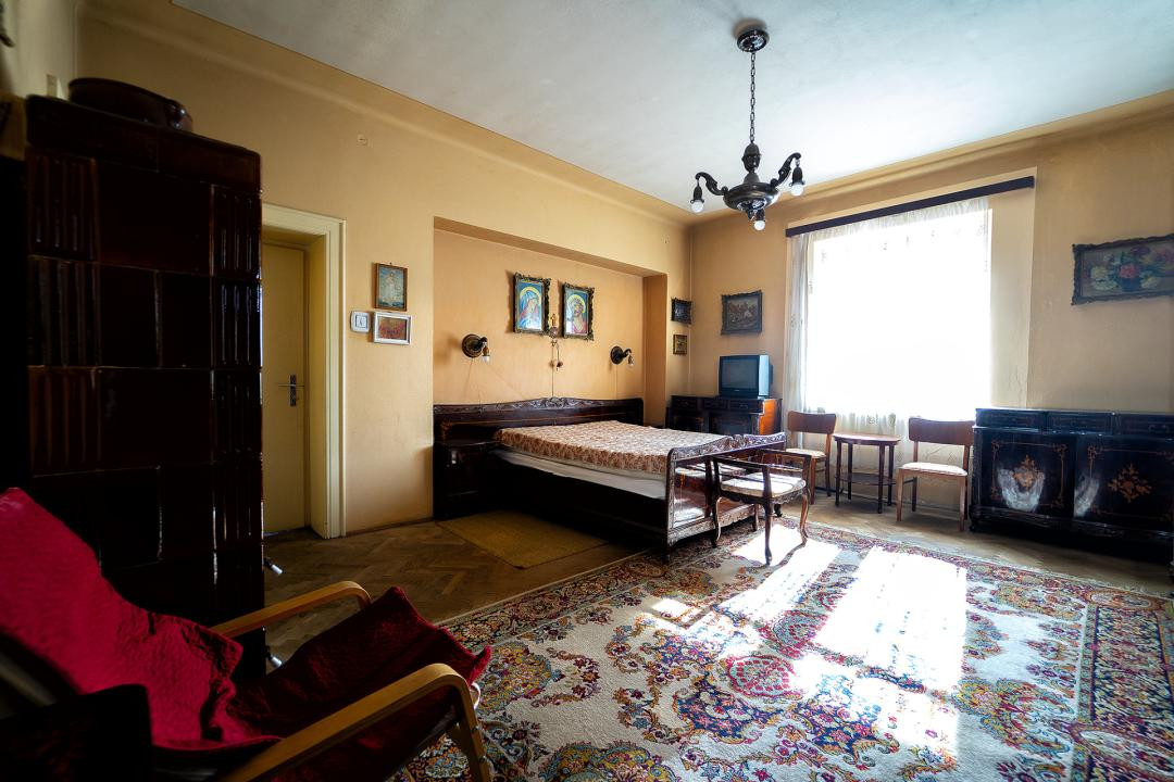 Apartament Interbelic de 4 camere– Str. Independenței nr. 10, Sibiu
