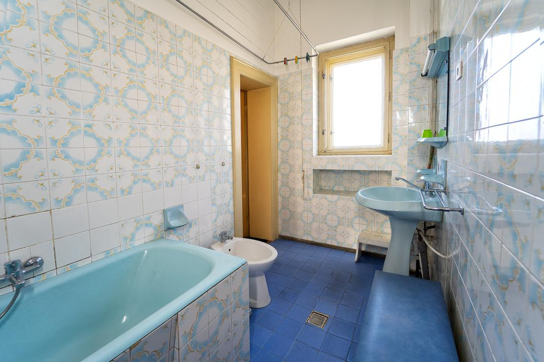 Apartament Interbelic de 4 camere– Str. Independenței nr. 10, Sibiu