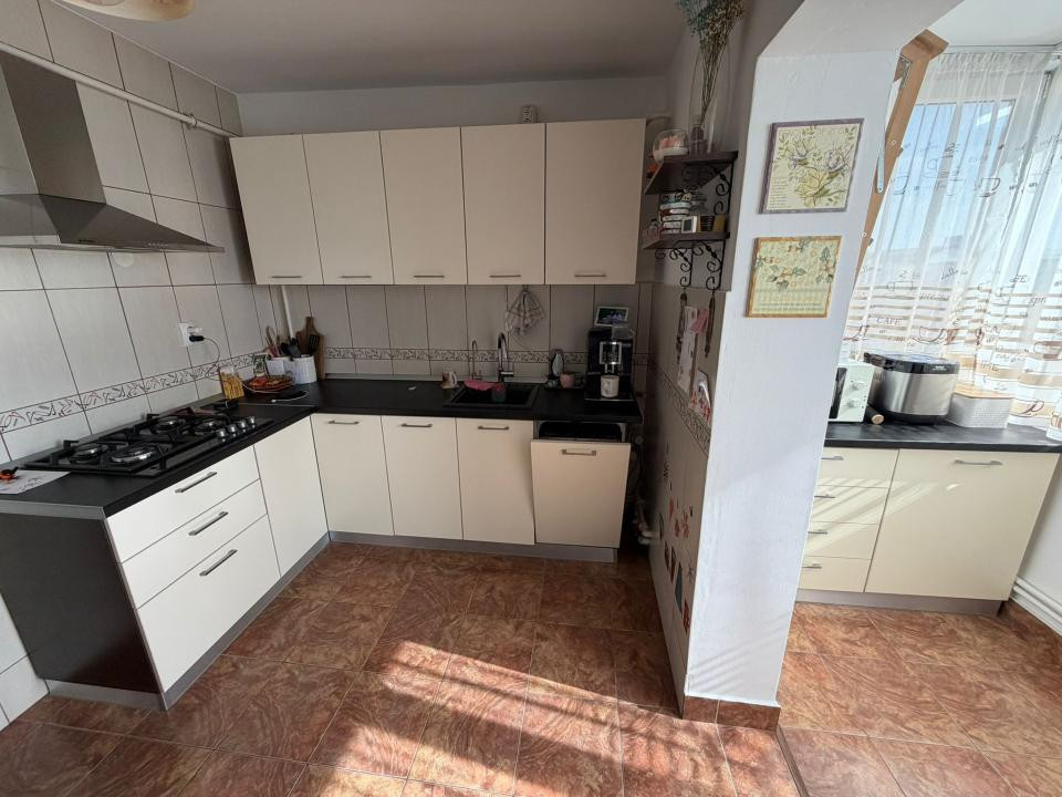 Apartament 3 Camere decomandate-zona excelenta-Brazda lui Novac