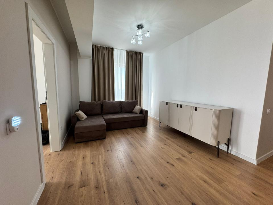Apartament 3 camere modern, mobilat nou, 2 băi, etaj 5 cu lift – gata de mutare!