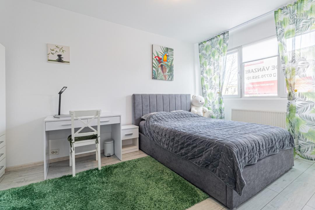 Vânzare apartament cu 3 camere, mobilat și utilat, strada Neptun