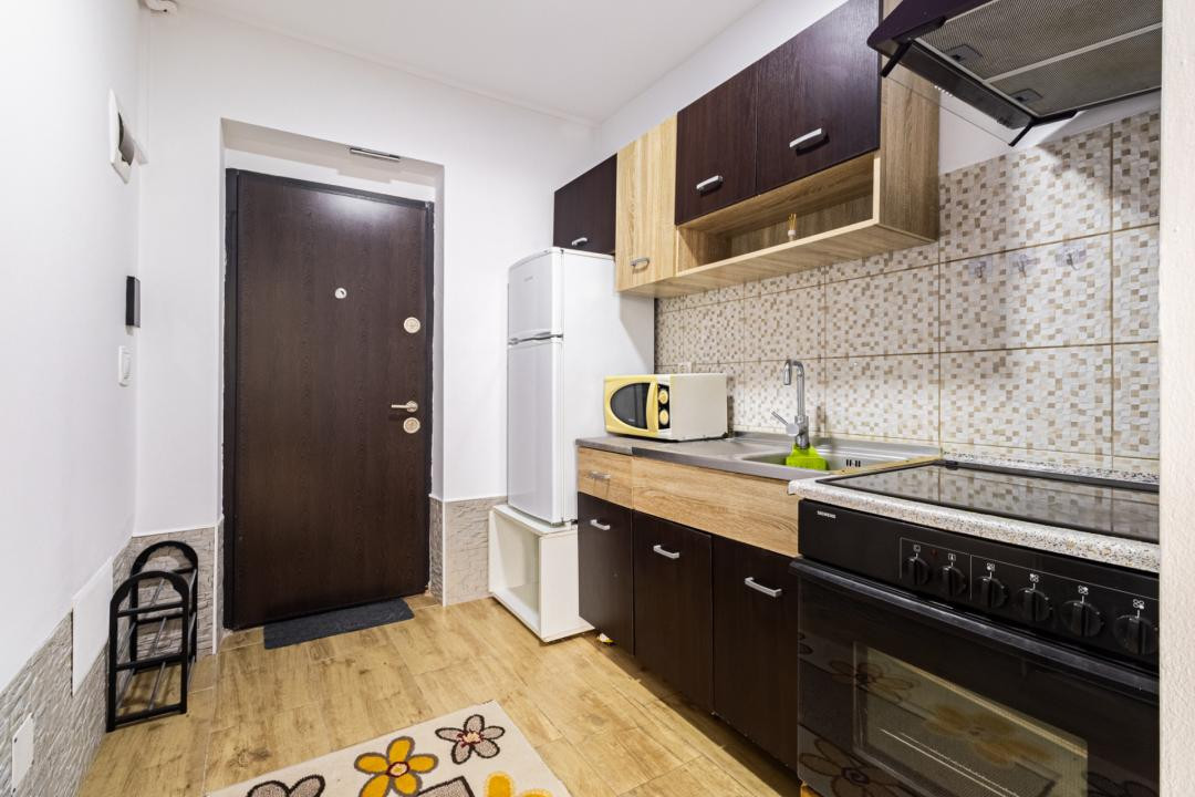 Vânzare garsonieră mobilată și utilată, construcție 2018 – zona Tractorul