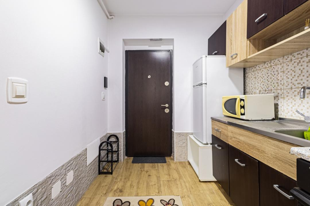 Vânzare garsonieră mobilată și utilată, construcție 2018 – zona Tractorul