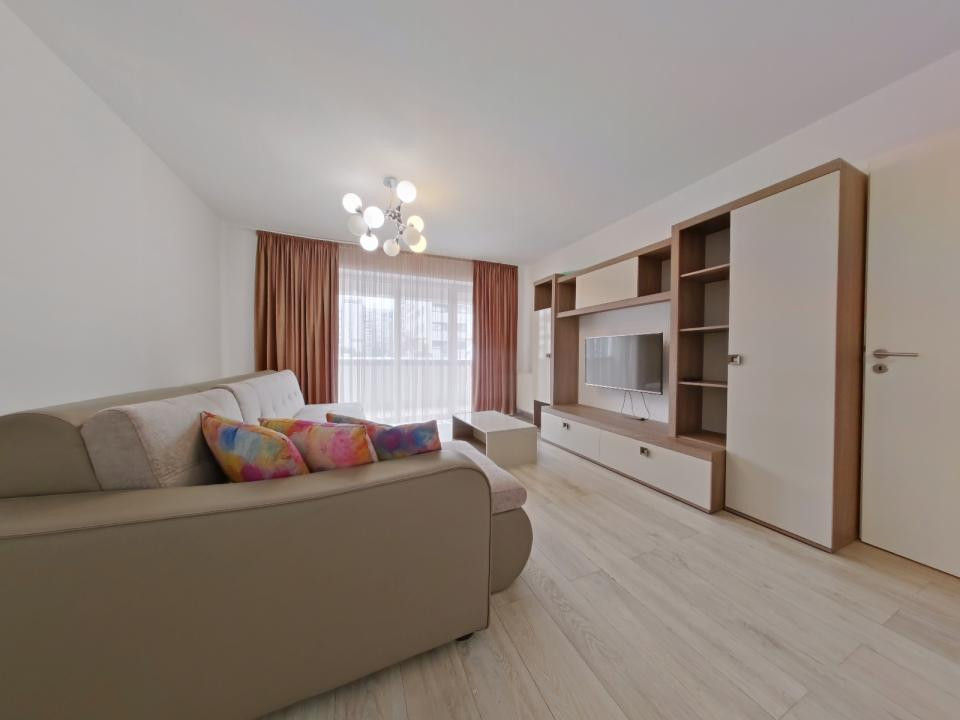 Apartament 3 camere de inchiriat / Kasper -Coresi