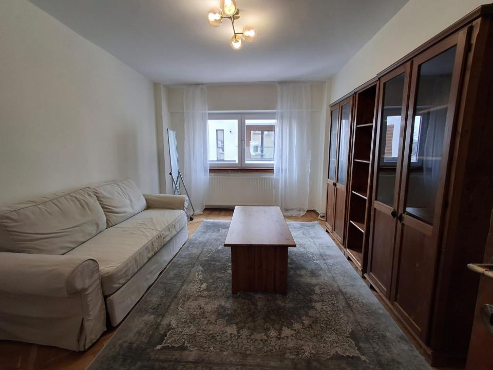 Apartament modern 3 camere • decomandat • Închiriere