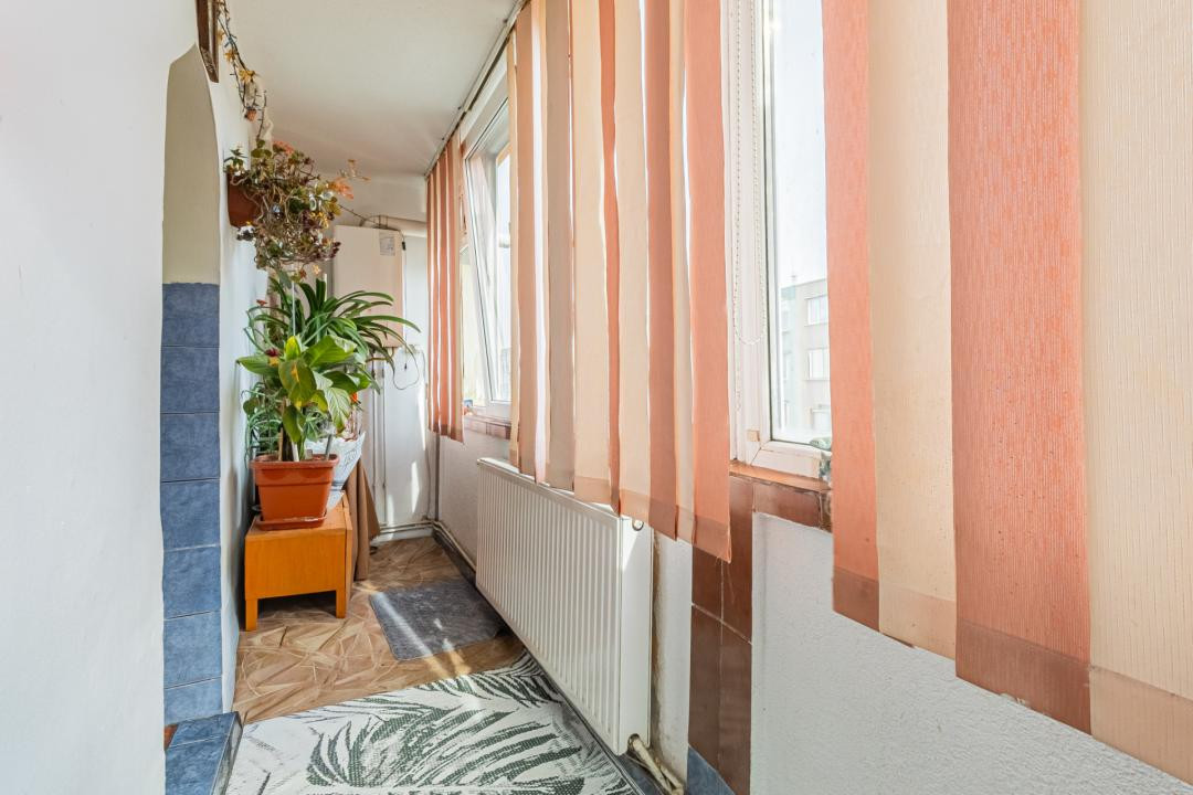 Apartament 3 camere de vanzare -Bartolomeu 