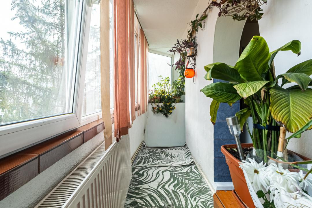 Apartament 3 camere de vanzare -Bartolomeu 