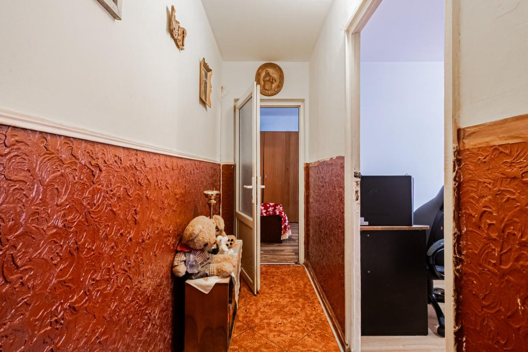 Apartament 3 camere de vanzare -Bartolomeu 