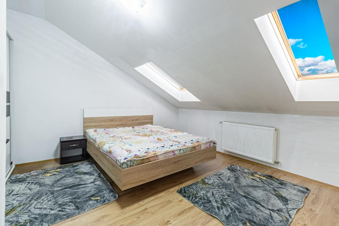 De vanzare 3 camere Sanpetru 