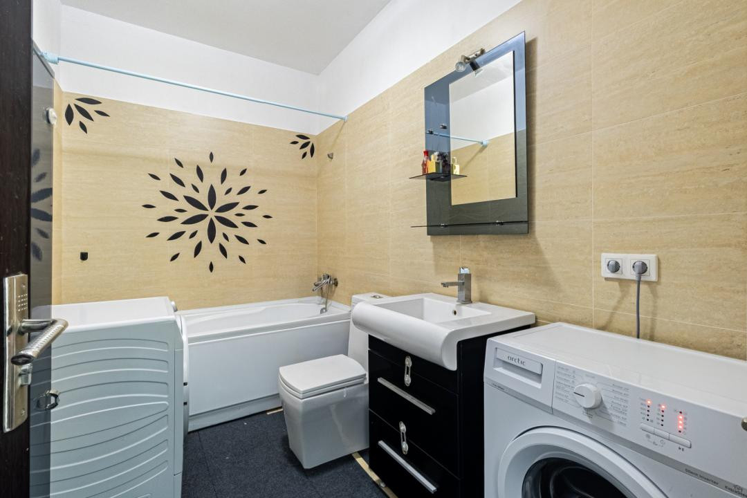 De vanzare 3 camere Sanpetru 